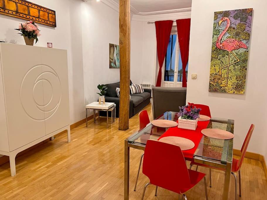 Alojamiento Entero Centro: Piso . Chueca Madri Exterior foto